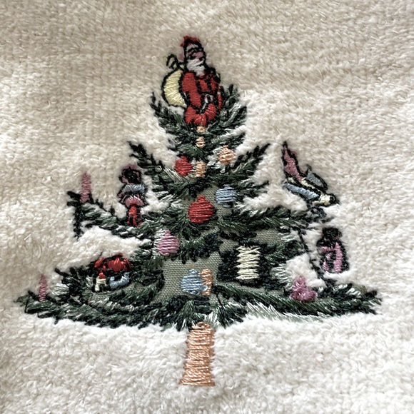 NWOTs Three (3) Spode Fingertip Towels. - Picture 2 of 2